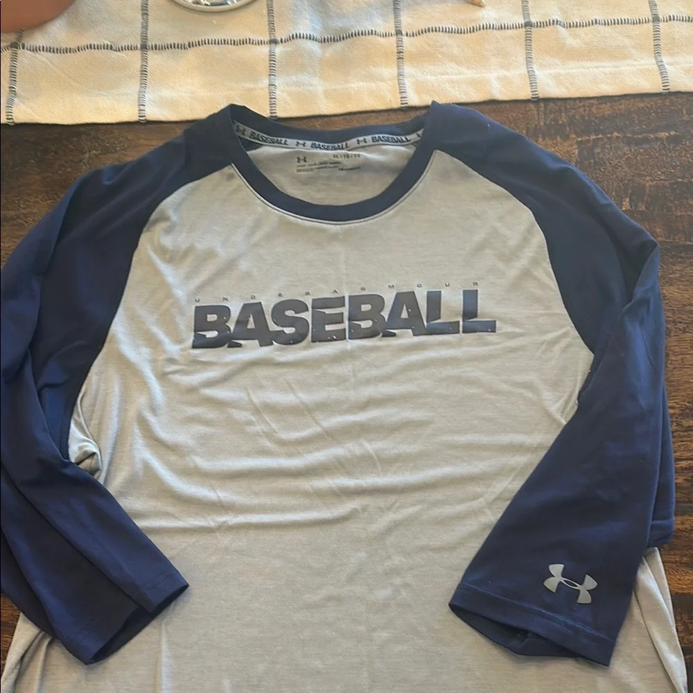 Under Armour Navy and Gray Baseball Tee - Picture 1 of 2